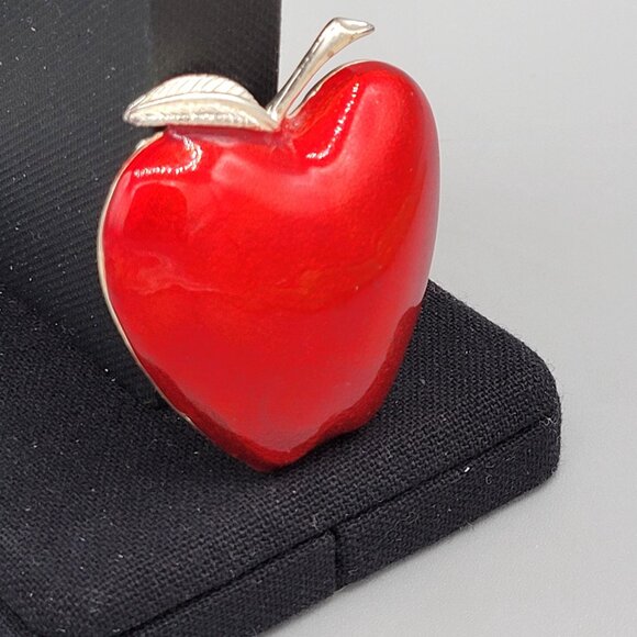 Large Red Enamel Apple Brooch Silver Tone Leaves Gift Giving Vintage - Picture 3 of 6